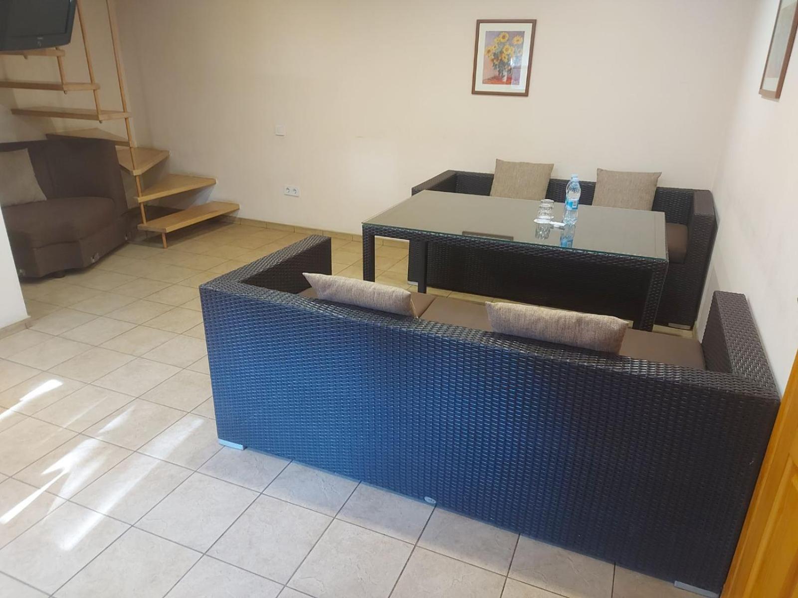 Otel Onovo Dendra 4*