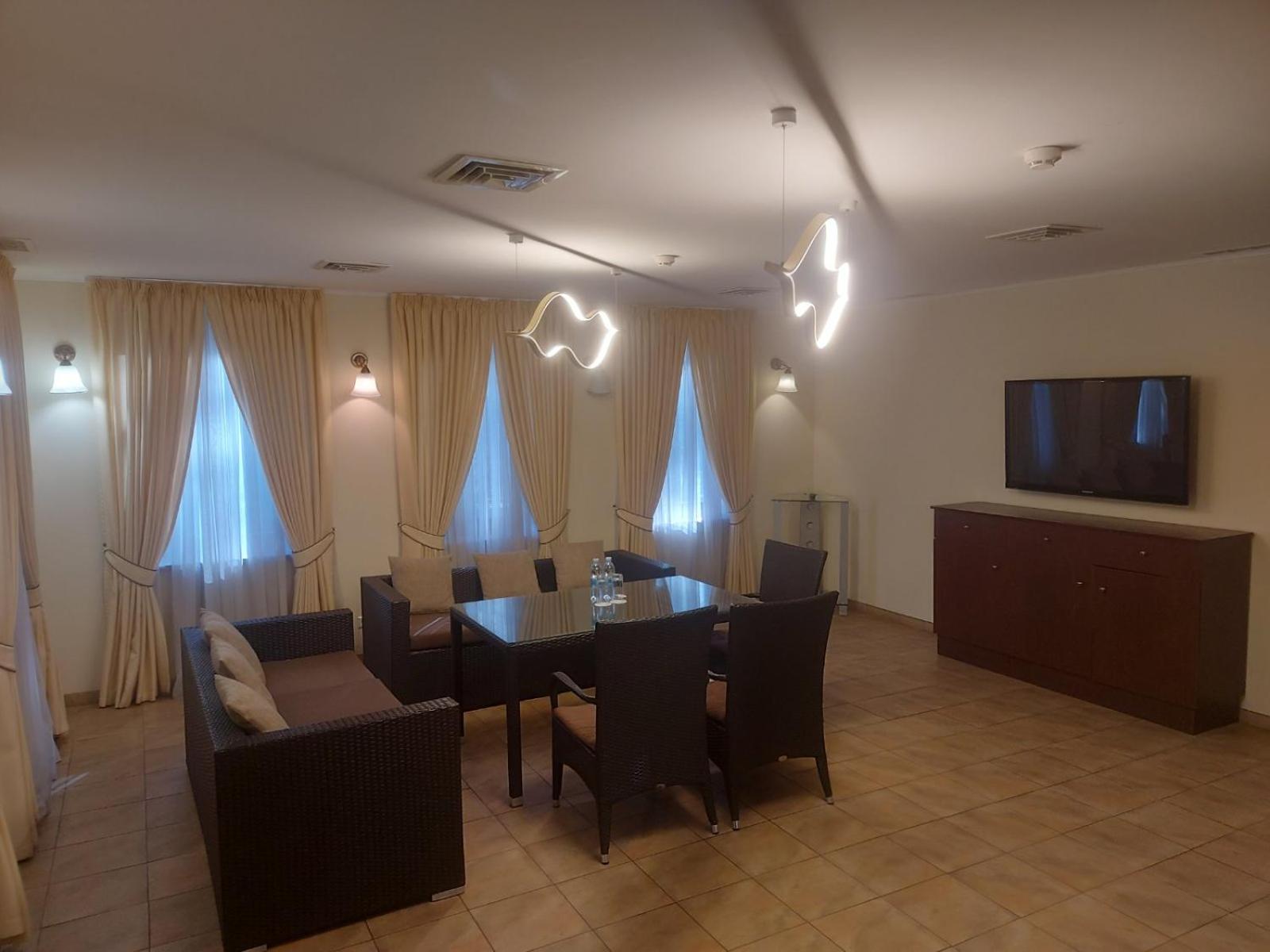 Otel Onovo Dendra